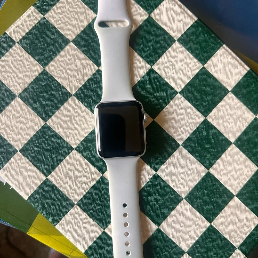 Apple Watch Series 3 42 mm with S/M band